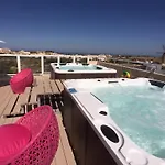 Gozowindmill Apartment