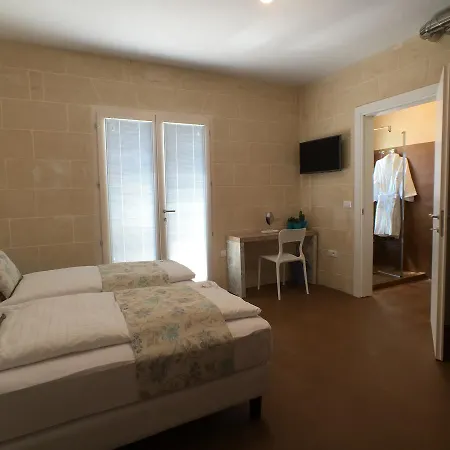 Gozowindmill Apartment